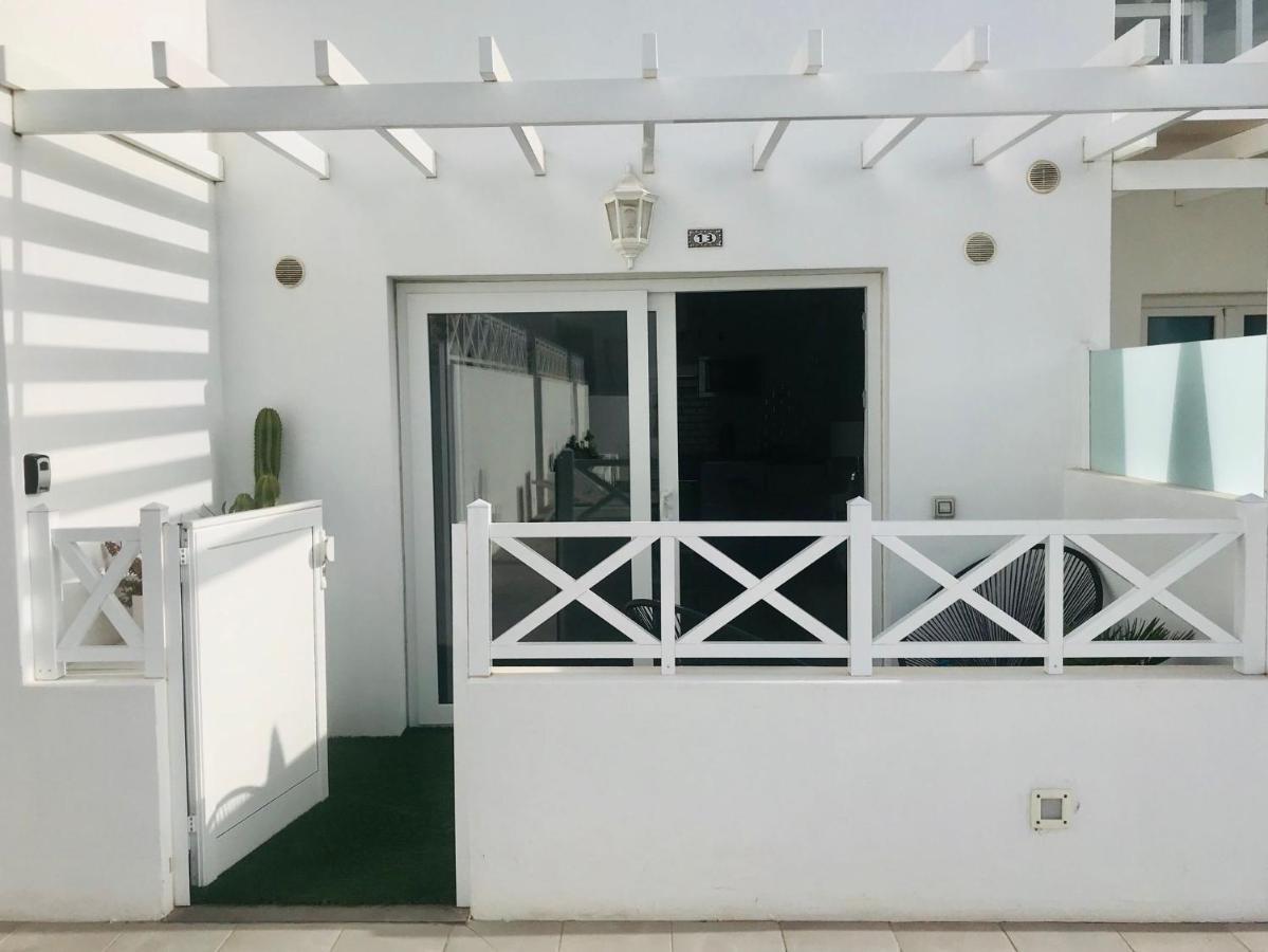 Flower Beach Suite Pool Playa Honda (Lanzarote) Exterior foto
